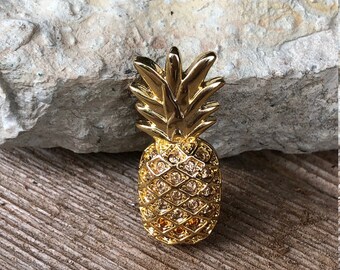 Pineapples Retro Charm Quilting Cotton Hedgehogs You Choose the Cut Phones Hearts /& Swans Quilting Fabric
