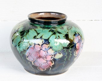 Vintage Vu Thang Pottery Vase