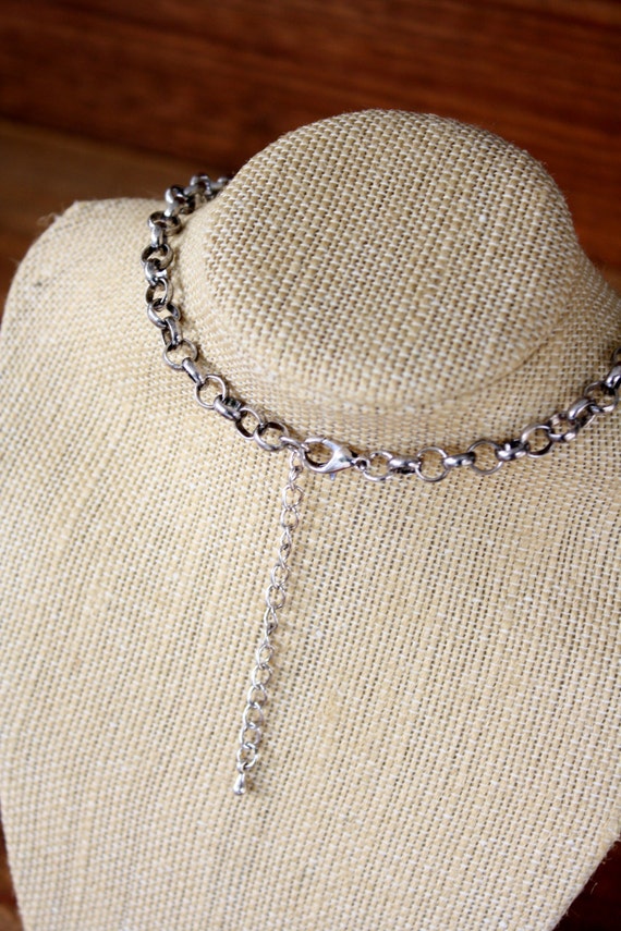 Vintage Faux Emerald Collar Necklace - image 3