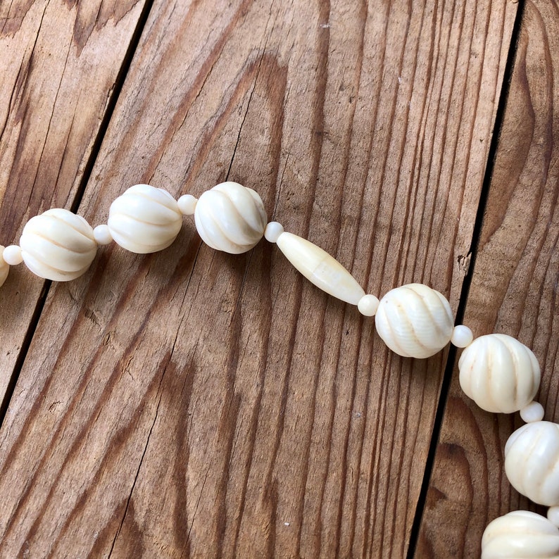Vintage Cream Colored Beaded Necklace