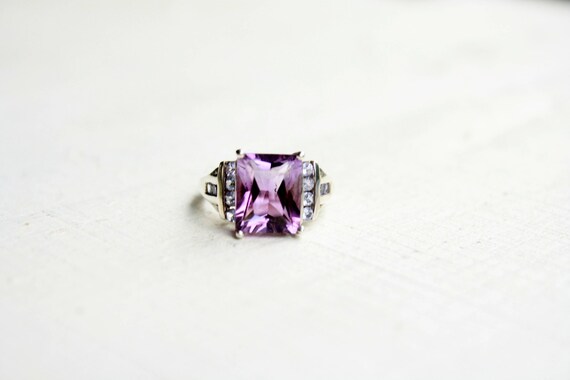 Vintage Sterling Silver Lilac Crystal Ring-Size 6 - image 7