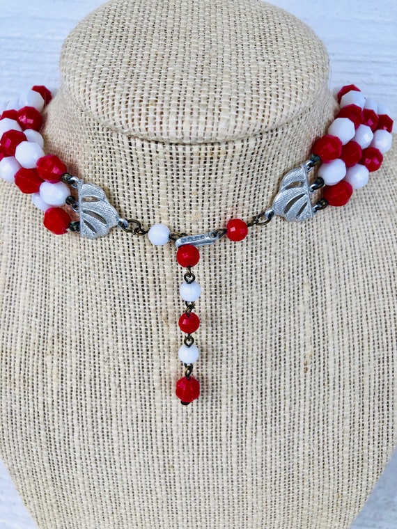 Vintage Red & White Lucite Necklace - image 7