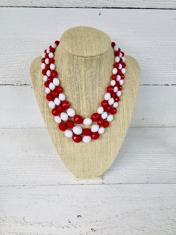 Vintage Red & White Lucite Necklace - image 6