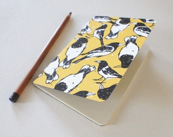 Mini-Zeitschrift mit Butcher Bird Papier überzogen
