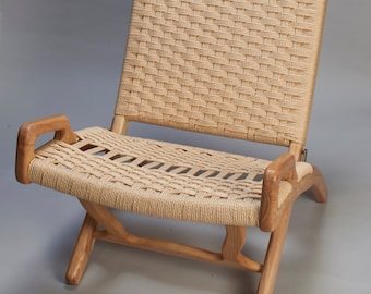 Drewno jesionowe w stylu HANS WEGNER z połowy lat 60. XX wieku z uchwytem