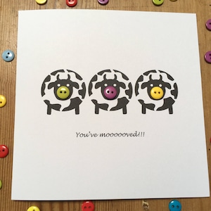 Vous avez mooooved !! Carte maison neuve - carte déménagement, carte vache avec boutons - carte drôle - pendaison de crémaillère - Etsy FR
