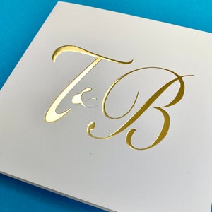 Personalisierte Verlobungskarte, Hochzeitskarte, Jubiläumskarte - Papierschnitt - Initialen - Nach Maß, verlobt - Gold, Silber Grußkarte