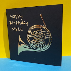パーソナライズされたフレンチホルンの誕生日カード - オーケストラ、コンサートバンド、音楽、切り絵、ミュージシャン、音楽の先生に感謝、息子、娘