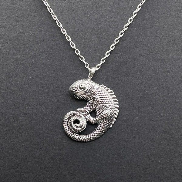 Chameleon necklace | reptile enthusiast gift | lizard jewelry | herpetologist jewellery