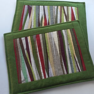 Placemats, Green Linen, Dinner Table Mats,  Patchwork Place Mats ,Padded Table Decor,  Set of 2