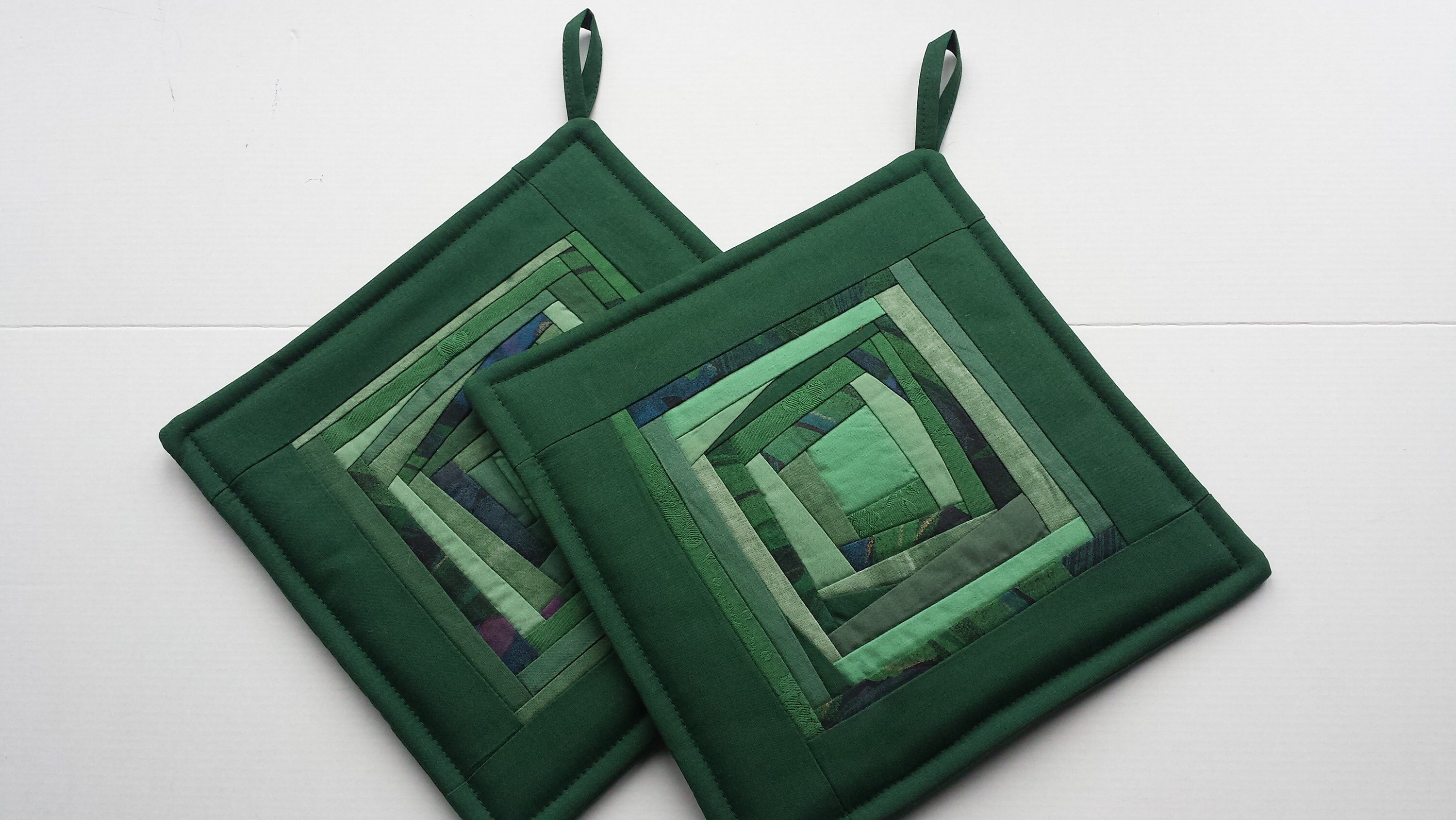 Green Quilted Pot Holders Fabric Potholders Patchwork Etsy