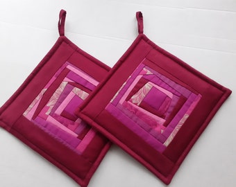 Patchworkpannenlappen: paarsroze gewatteerd keukendecor, set van 2