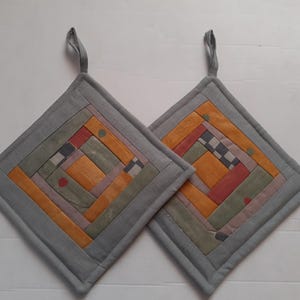 Beige potholders Handmade Pot holders Set of 2 Kitchen gift Backing potholders image 1