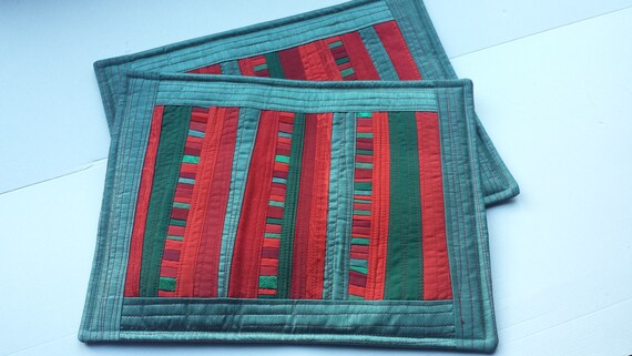 Red Green Quilted Placemats Patchwork Art Place Mats Red Etsy
