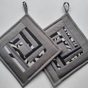 Kitchen Decor Set Of 2 Quilted Pot Holders Quilted Potholders Quilted Grey  Black Fabric  Handmade Patchwork