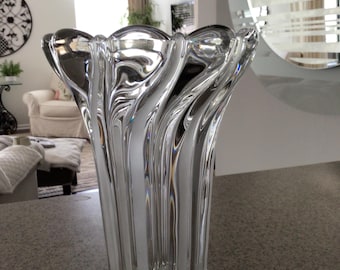 Vase en cristal MIKASA, menthe poivrée, givré, 20 cm (8 po.)