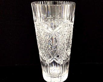 Vase en cristal vintage : 20 cm de haut, diamants taillés, réfraction de la lumière prisme arc-en-ciel