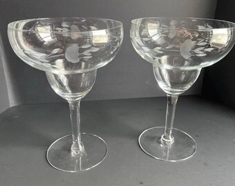 MAISON DE LA PRINCESSE (2) LUNETTES Margarita Gravure H 6,75 P 4,75