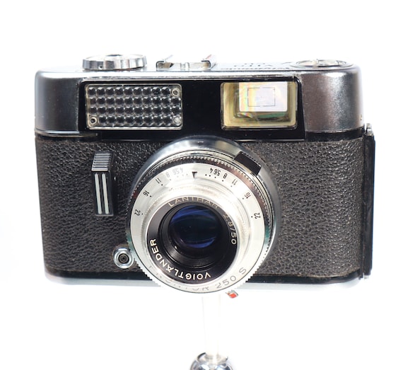 Go for Street Photography with the Voigtlander Vito Balda