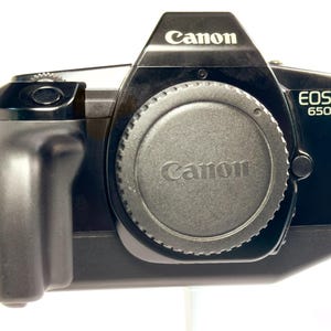 Canon EOS 650 35mm Film SLR Body, Clean & Working Useful Film Camera