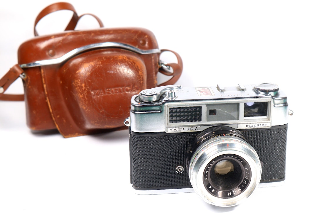 整備済・完動美品】35mmフイルムカメラ ヤシカ ministerです