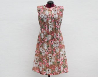 REDUCED USD 3 - Vtg 60s/70s Autumn Flower Dress {L}