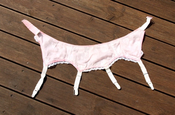 REDUCED USD 3 - Vtg 50s Pink Girdle {S/M} - image 2