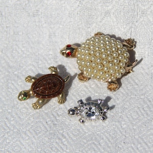 Vintage Tortoise Pin Lot