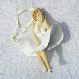 REDUCED USD 3 - Vtg 90s Marilyn Monroe Christmas Ornament