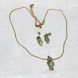 Conjunto de brincos e colar flip-flop Vtg anos 90
