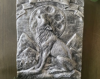 Wolf ‘imbolc’ sabbat plaques in silver coloured finish