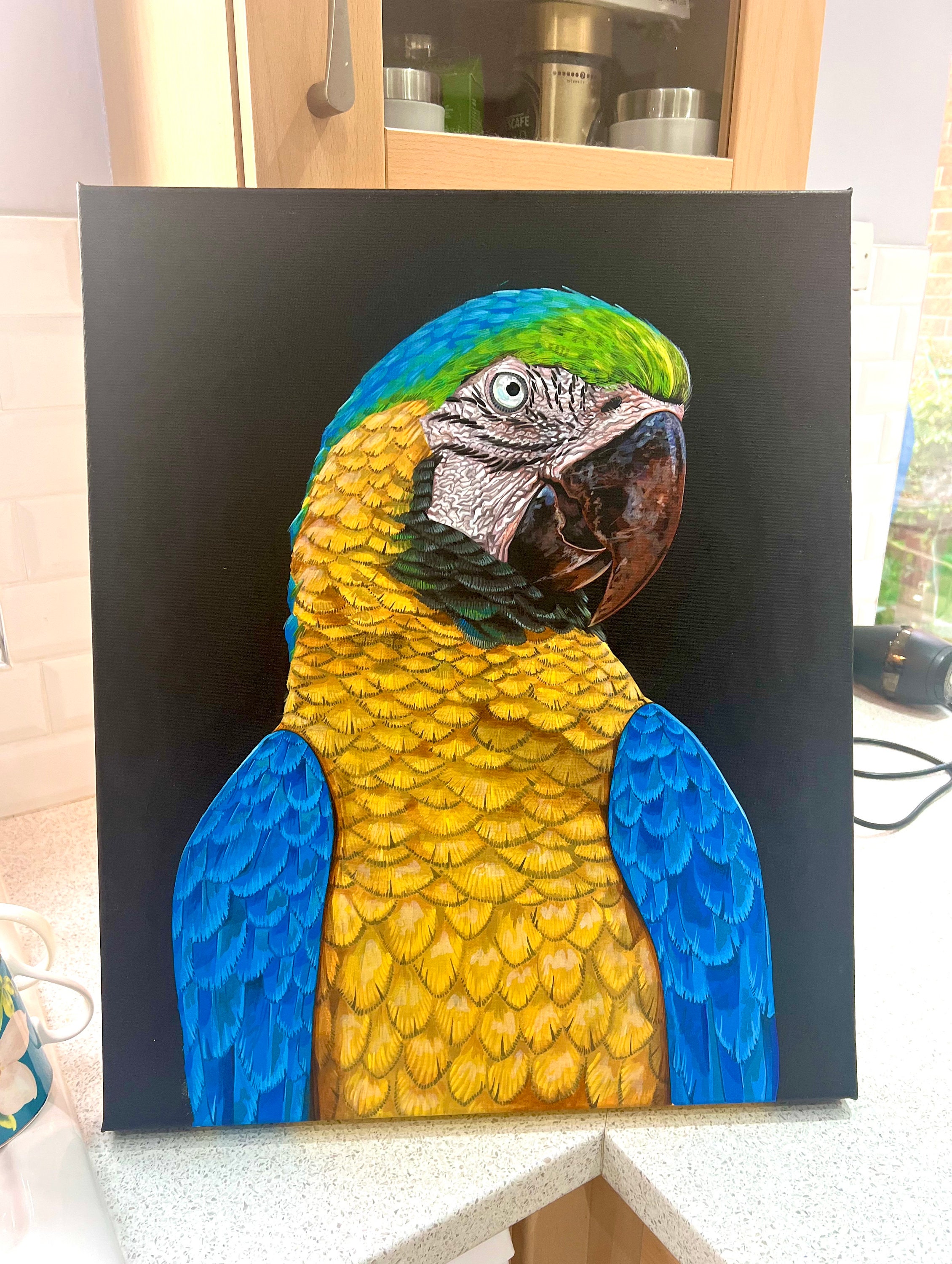 青と金色のコンゴウインコのオリジナルキャンバス絵画 - 熱帯の鳥の