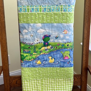 Frog Crib Quilt: Green Gingham Nursery Decor (42” x 55”)