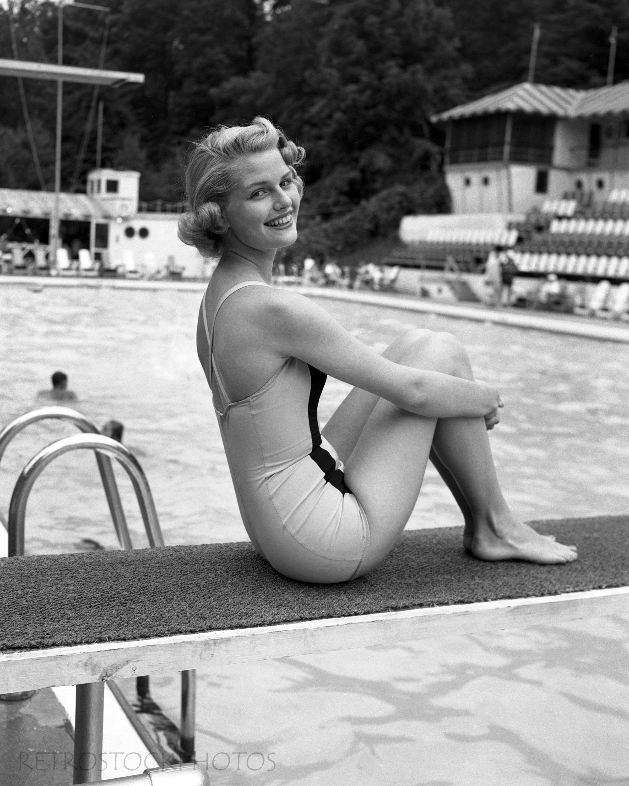 50s swimsuit