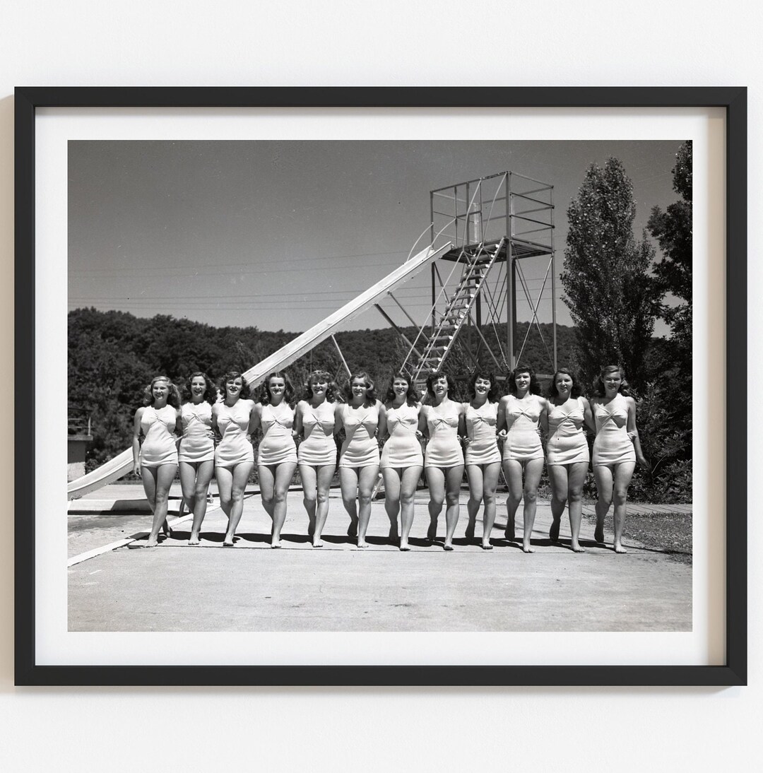 1940s Synchronized Swim Team Photo: Vintage-inspired Wall Art - Etsy