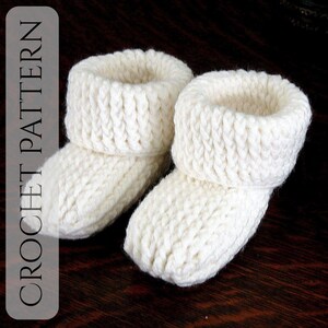 Newborn Baby Booties Crochet Pattern, Gender Neutral Knit Look Baby Shoes, Easy Sport Weight Yarn, Soft Handmade Baby Gift, PDF Download