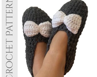 Crochet Slipper Pattern PDF, Cottagecore House Slippers with Bow, Easy Beginner Crochet Pattern, Cozy Women’s Slippers, Quick Gift Idea