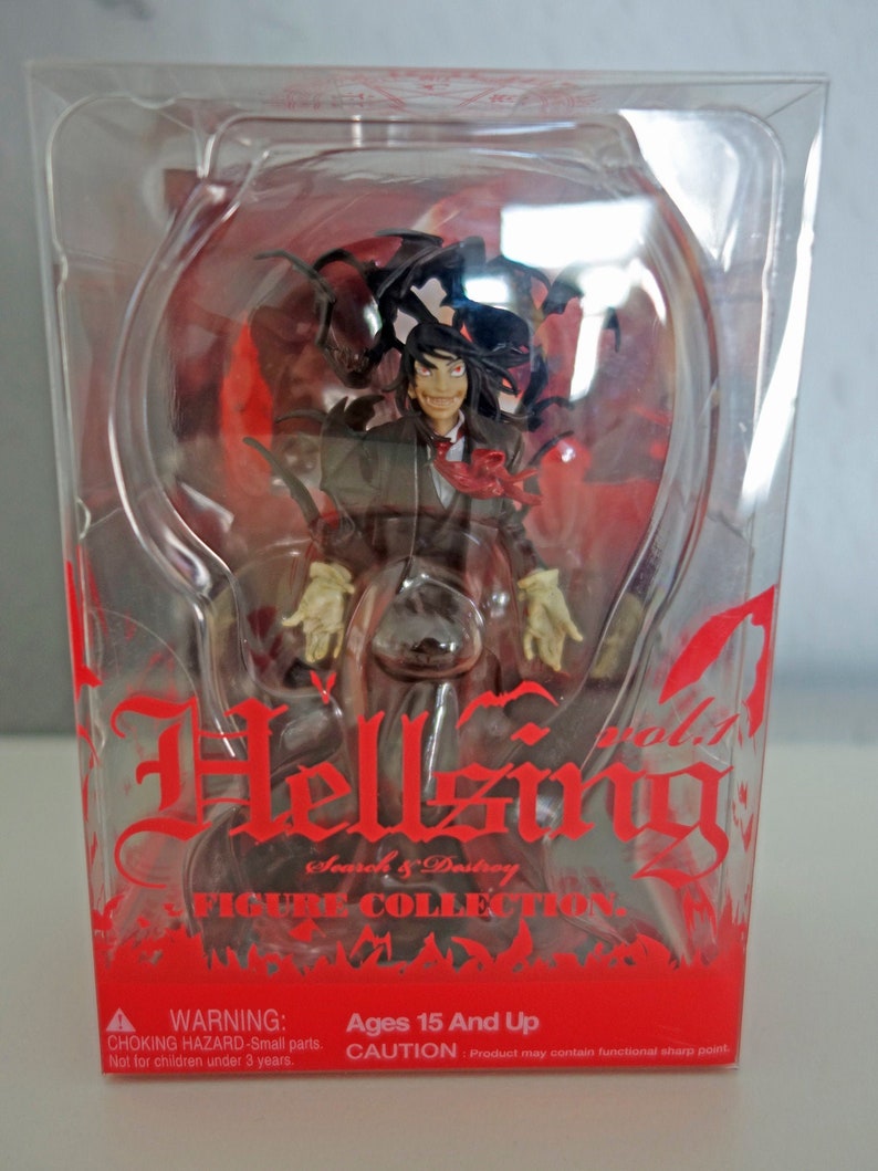 alucard figure hellsing