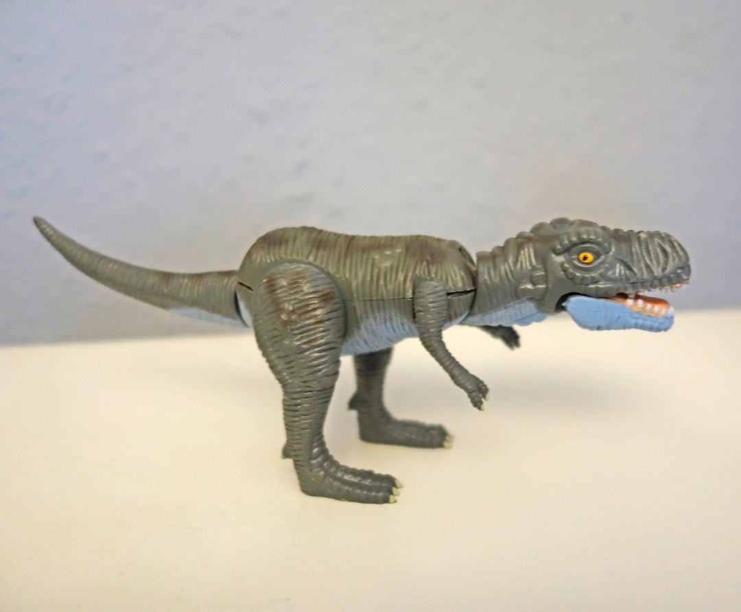 Lovely Vintage 2001 K&M Toys Tyrannosaurus Rex Dinosaur Articulated