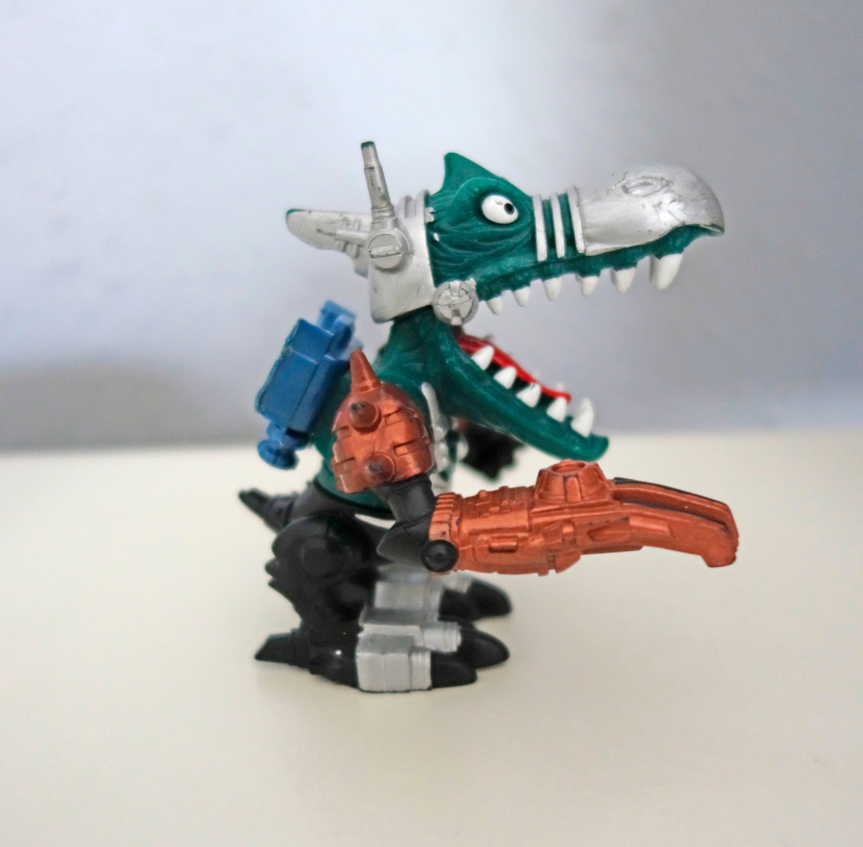Star Force MIGHTY WARSAURUS Extreme Dinosaurs Dinosaur