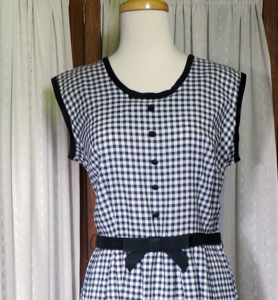 Vintage Mode O Day Black and White Gingham Sleevel