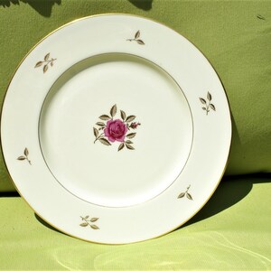 Lenox Rhodora Dinner Plate 10 1/4&quot; / P-471