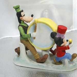 Figura de porcelana de la banda de música de Mickey Mouse, Goofy y el Pato Donald de Disney de los años 80 imagen 4