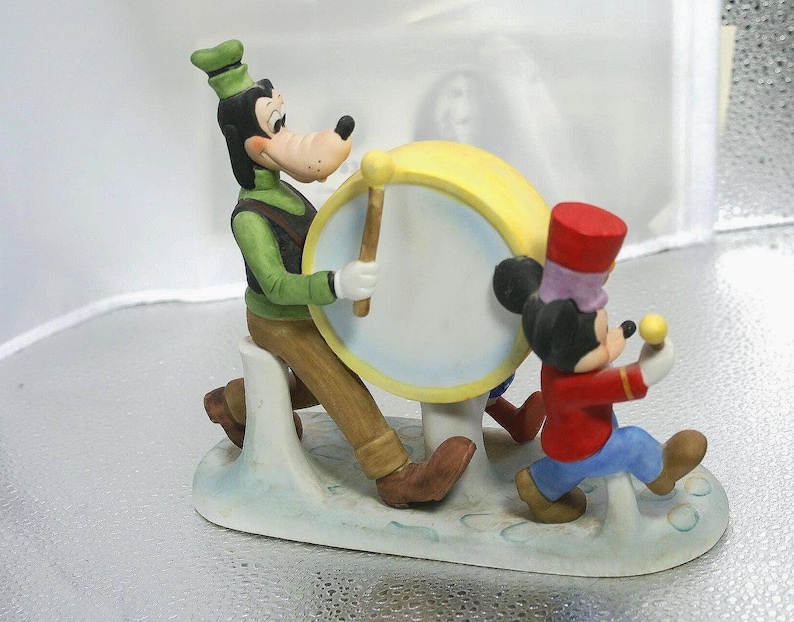 Figura de porcelana de la banda de música de Mickey Mouse, Goofy y el Pato Donald de Disney de los años 80 imagen 4