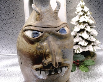 Jarra de diablo con cara fea / Cerámica de gres esculpida a mano / 23 cm de alto / Dientes feos