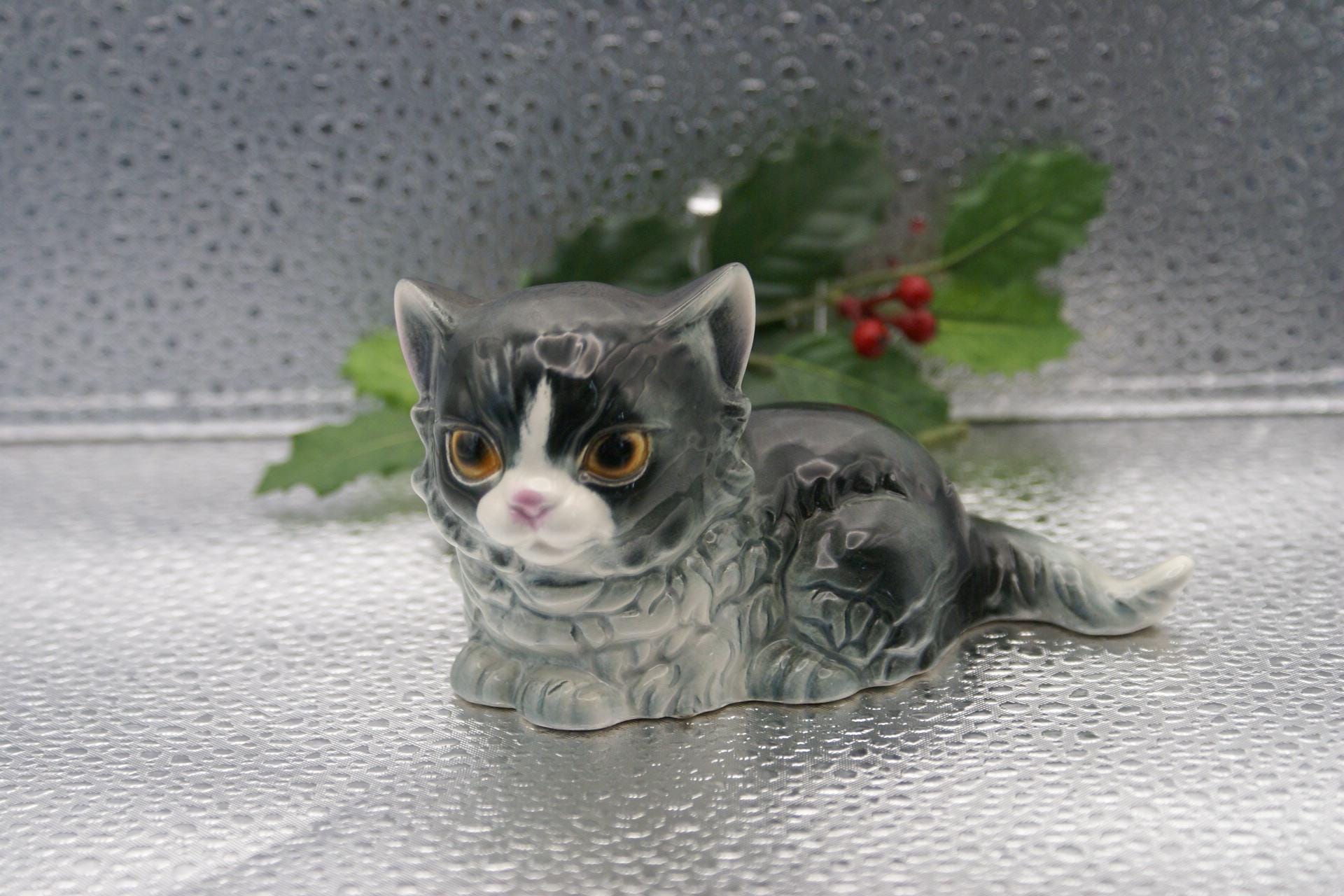 ヴィンテージ ゴーベル 猫の置物 / 西ドイツ / # 31020 - 06 - Etsy 日本