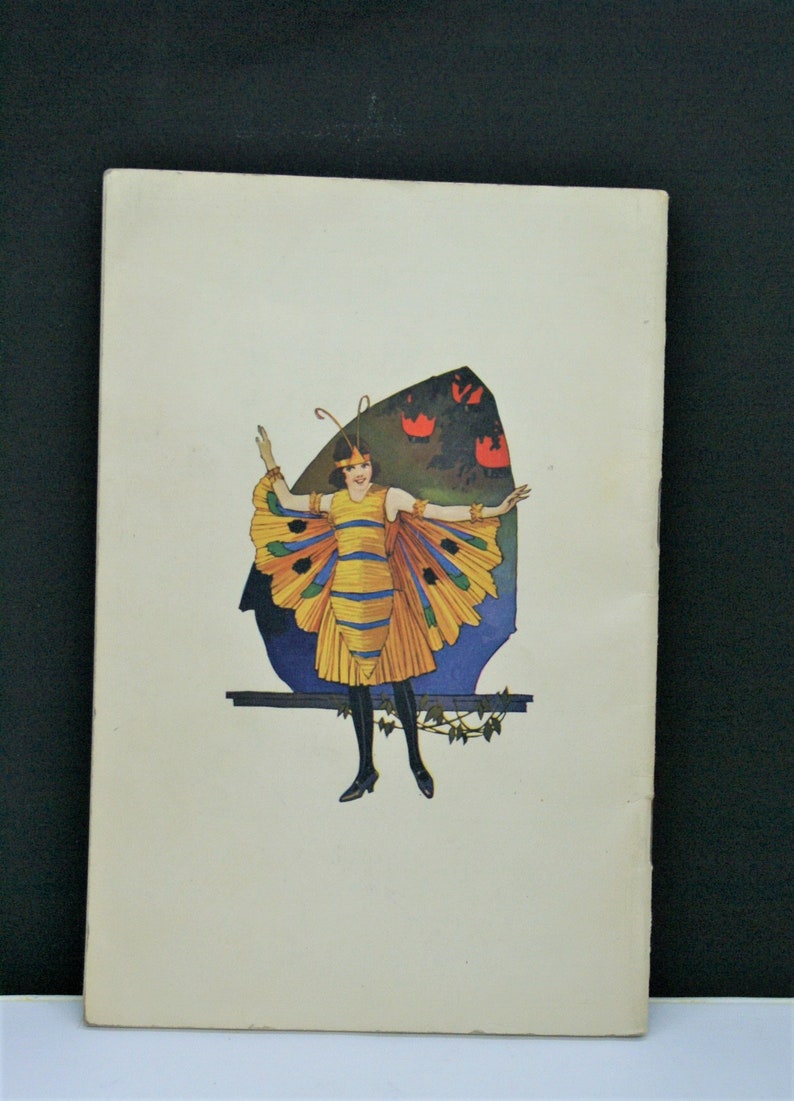 1922 How to Make Paper Costumes Booklet Published by Dennison Manufacturing Co.