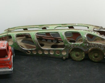 1950's Hubley Car Hauler Carrier & Ramp