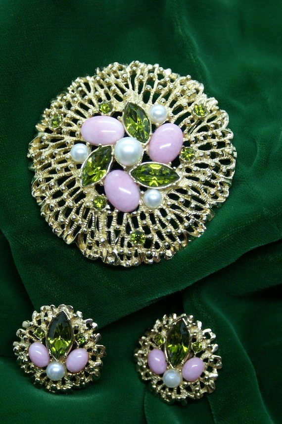 Vintage Sarah Coventry Brooch w/Matching Earrings 