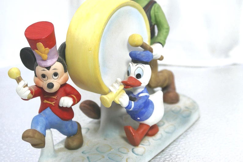 Figura de porcelana de la banda de música de Mickey Mouse, Goofy y el Pato Donald de Disney de los años 80 imagen 2